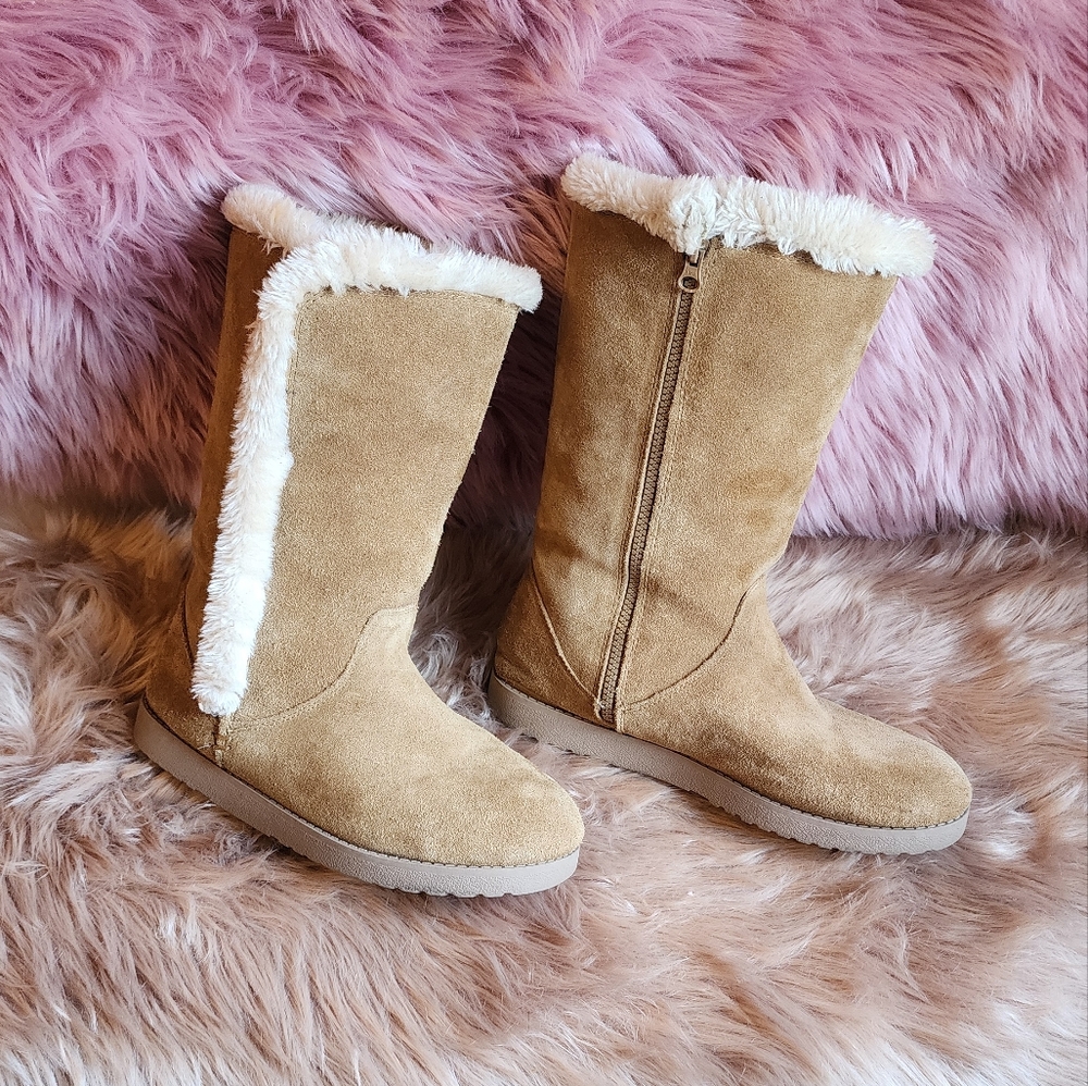 Target Women's Tan Suede Boots with Faux Fur Lining uggs style size 10